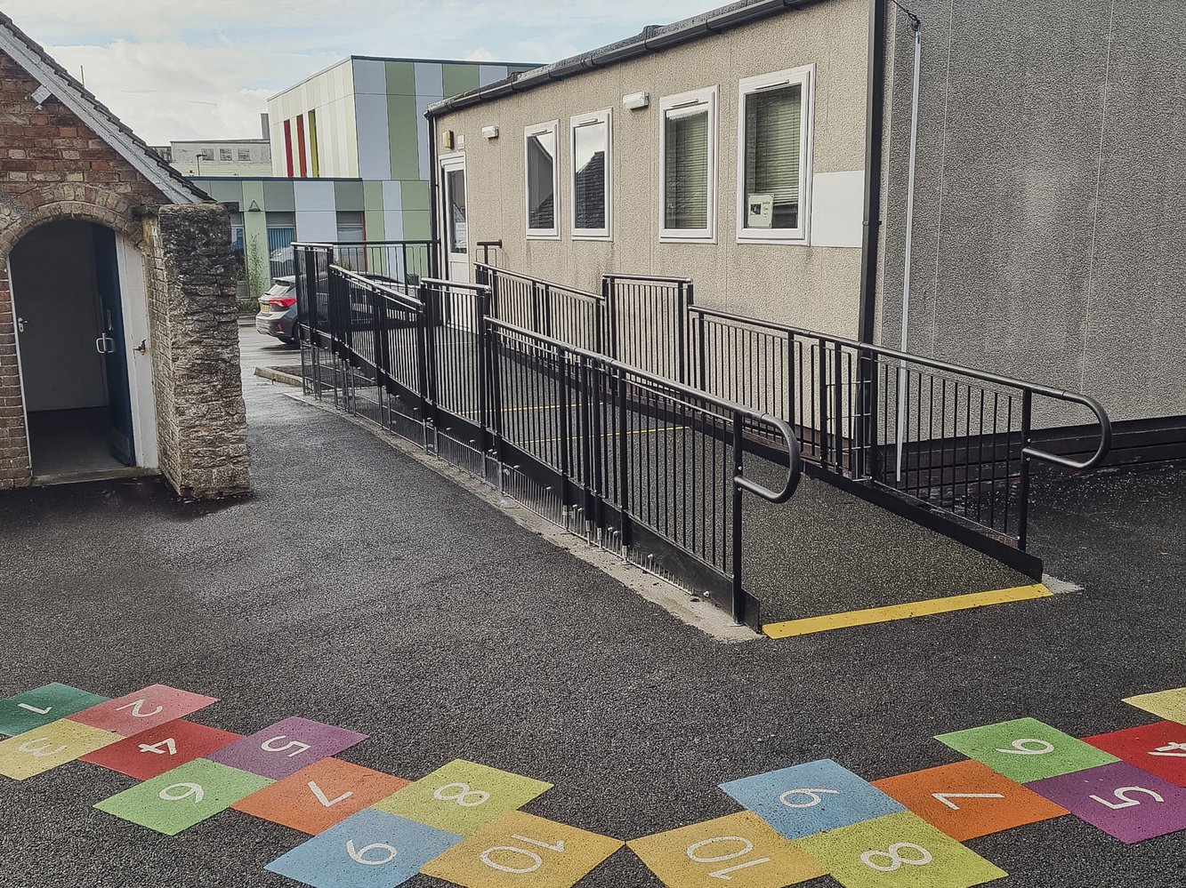 Rapid Ramp to a modular classroom (2)